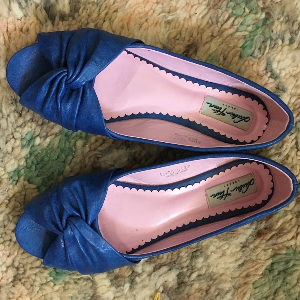 Blue leather peep toe flats